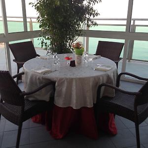 Miramare Palace Hotel